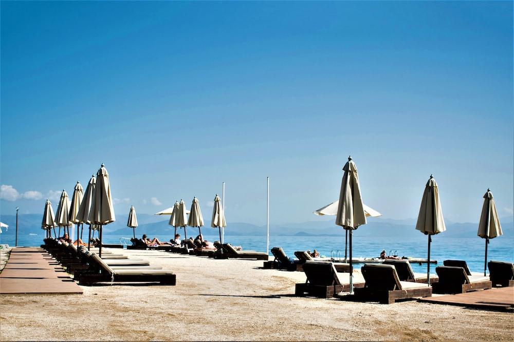 Sentido Apollo Palace 메손기 외부 사진 Beach at the Four Seasons Resort